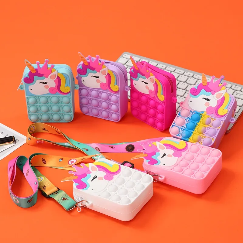 Magical Color-Changing Unicorn - Mini Backpack Purse 评论和价格